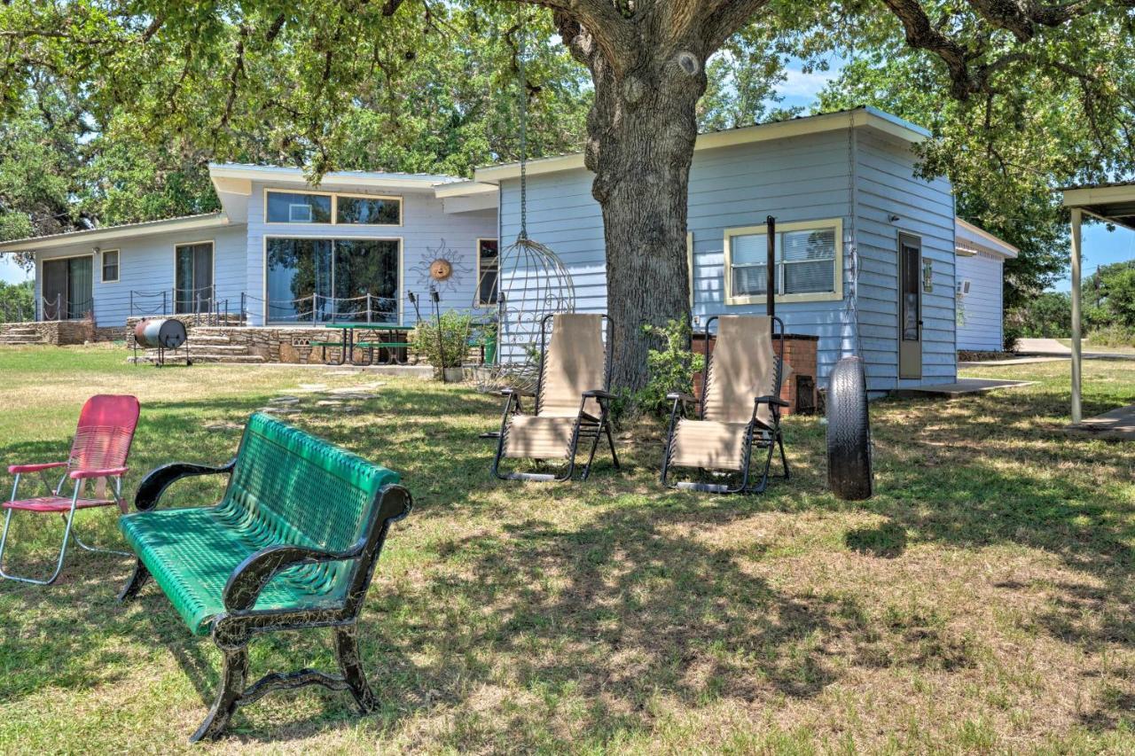 Rustic Lake Buchanan Hideaway With Game Room And Grill Tow Exteriör bild